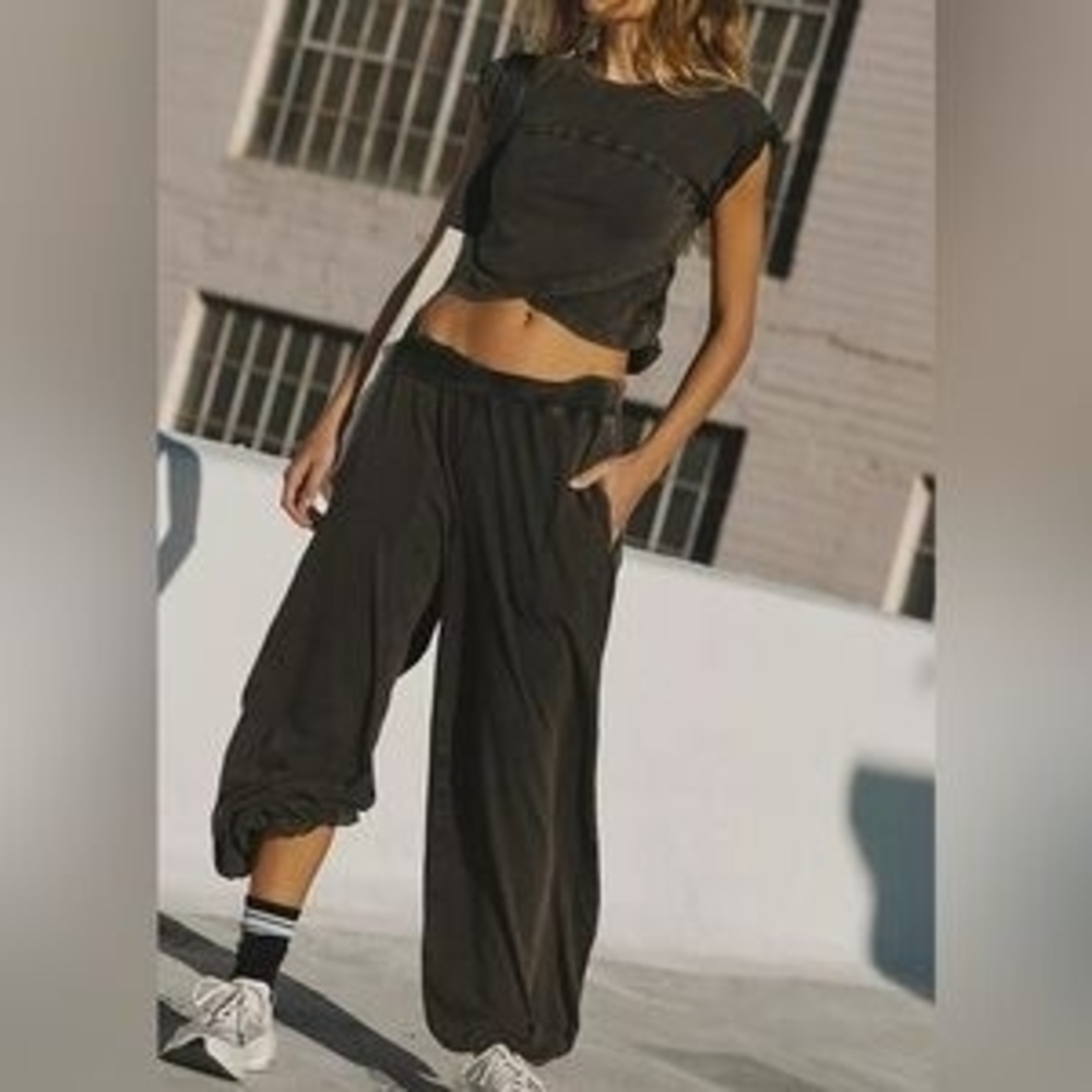 FP Movement by Free People Black Wide-Leg Drawstring Pants and shirt SET